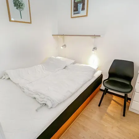 Til 6 Personer Sj3126 *